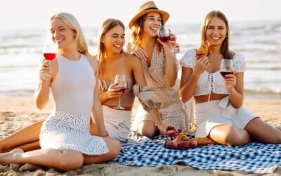 Planning a reunion, birthday, or beach weekend with friends? The Ashley Rose has just the right mix of space and charm for making new memories together. 🥂