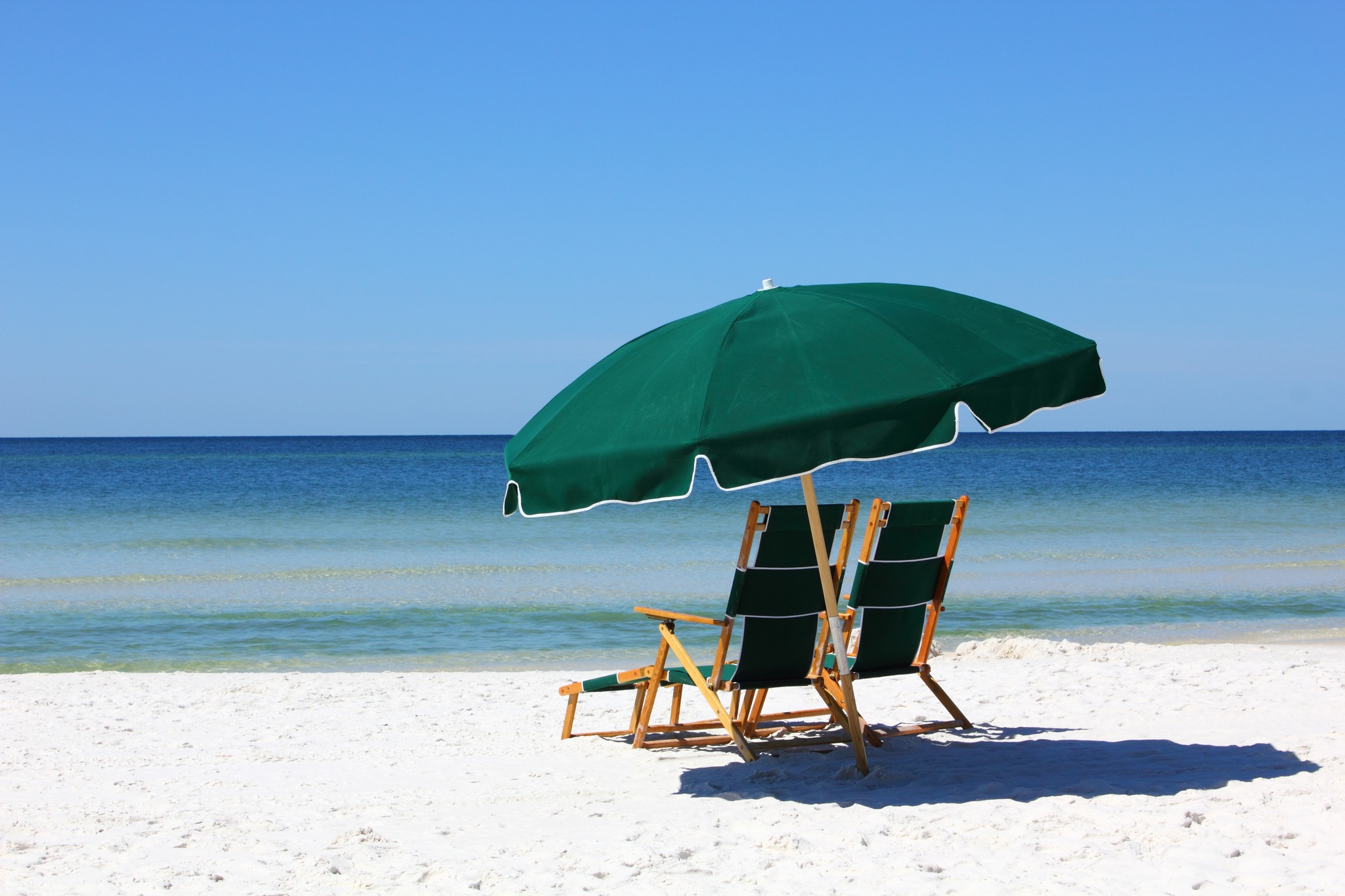 | Ashley Rose Beach towels, bike rides, and backyard barbecues.
Your summer home base in Cape May is waiting at The Ashley Rose. ️🕶️